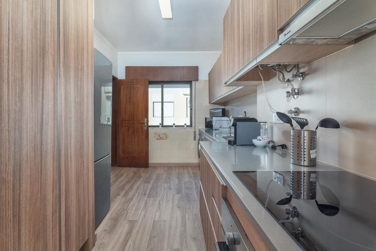 Hostwise - Spacious & Sunny Flat - Loule Exterior photo