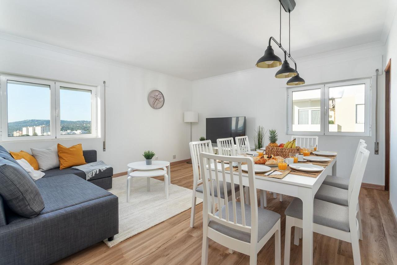 Hostwise - Spacious & Sunny Flat - Loule Exterior photo